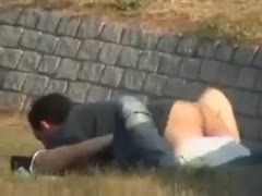 These two appeared to be to be obsessed with having a wild sex outdoors